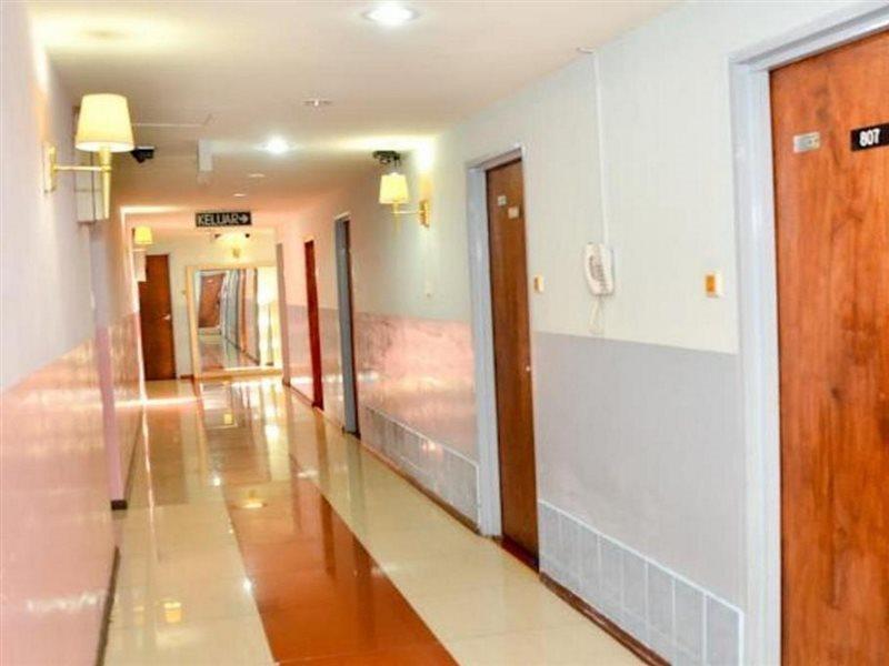 J &J Hotel Κότα Κιναμπαλού Εξωτερικό φωτογραφία