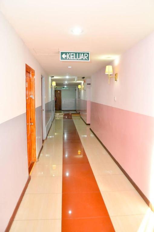 J &J Hotel Κότα Κιναμπαλού Εξωτερικό φωτογραφία